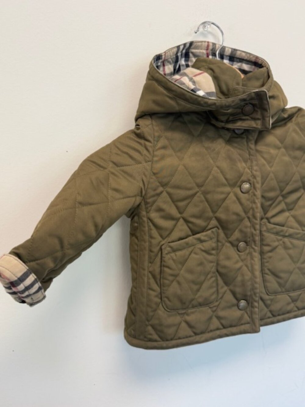 Burberry children jacket 18-24 months  green color